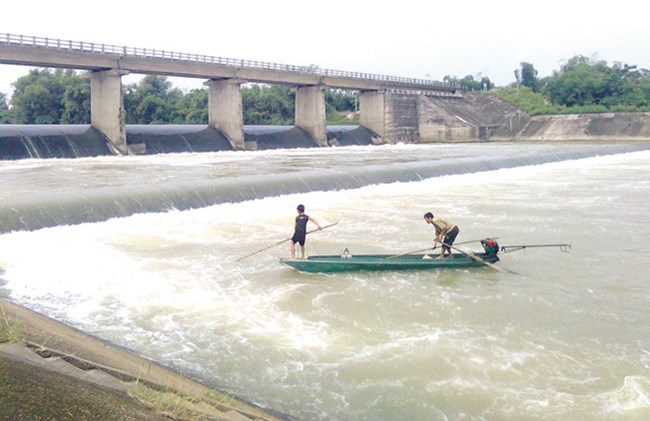 Giải quyết vi phạm công trình thủy lợi Nam Sông Thương gặp nhiều khó khăn (25/08/2022)